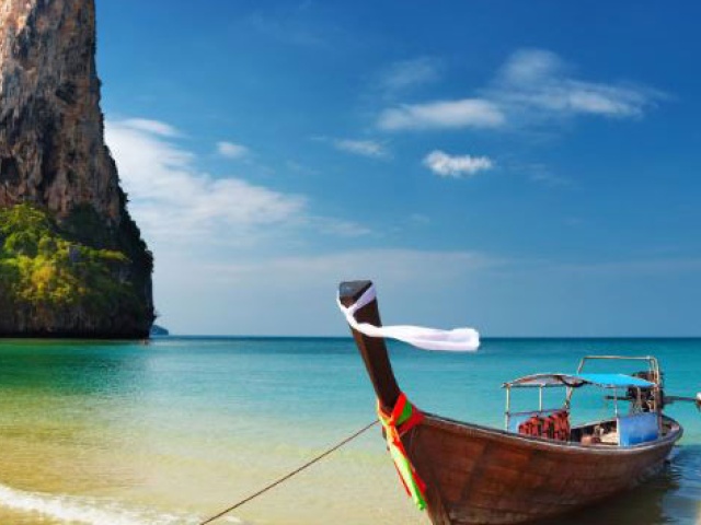 Stunning Phuket (2 Nights / 3 Days)